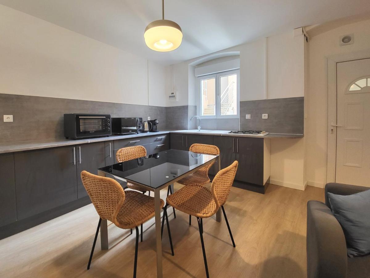 סן-קלוד Appartement 1 Chambre, Cuisine, Coin Salon, Salle De Bain מראה חיצוני תמונה