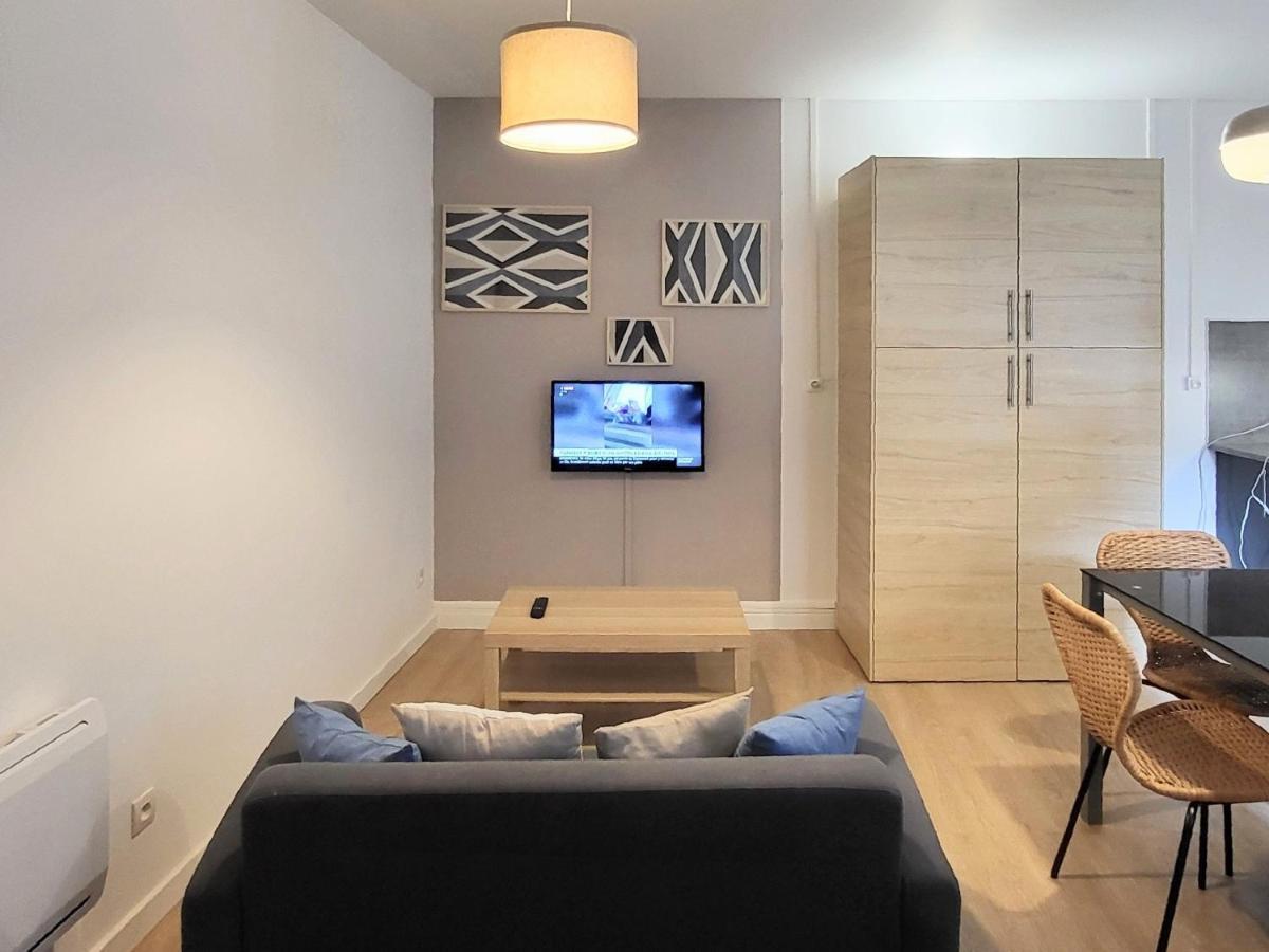 סן-קלוד Appartement 1 Chambre, Cuisine, Coin Salon, Salle De Bain מראה חיצוני תמונה