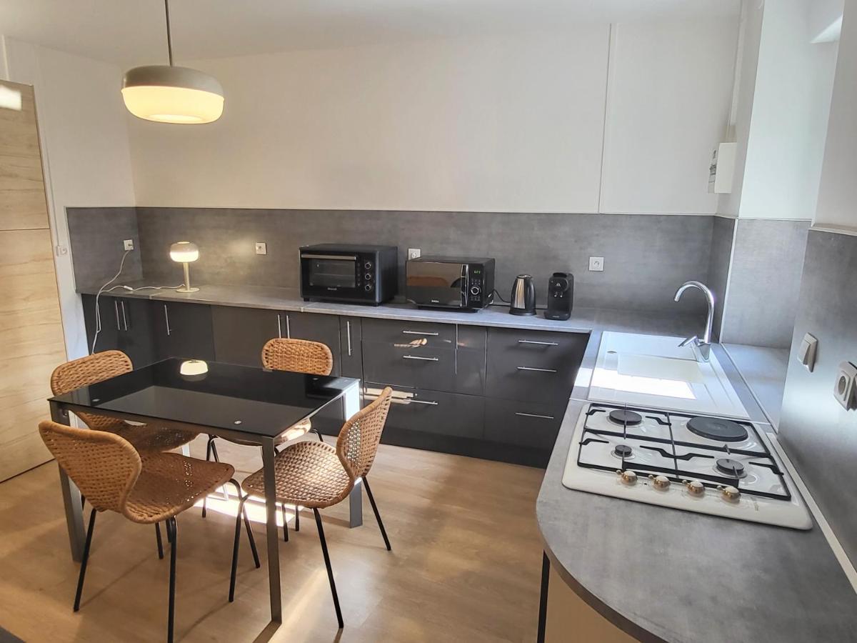 סן-קלוד Appartement 1 Chambre, Cuisine, Coin Salon, Salle De Bain מראה חיצוני תמונה